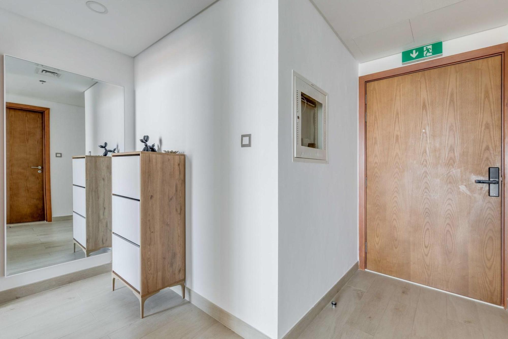 Luxury Azizi Mina Beachfront Apartments Dubai Buitenkant foto