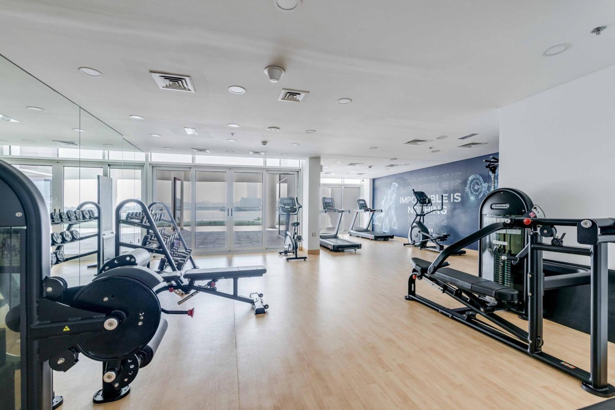 Luxury Azizi Mina Beachfront Apartments Dubai Buitenkant foto