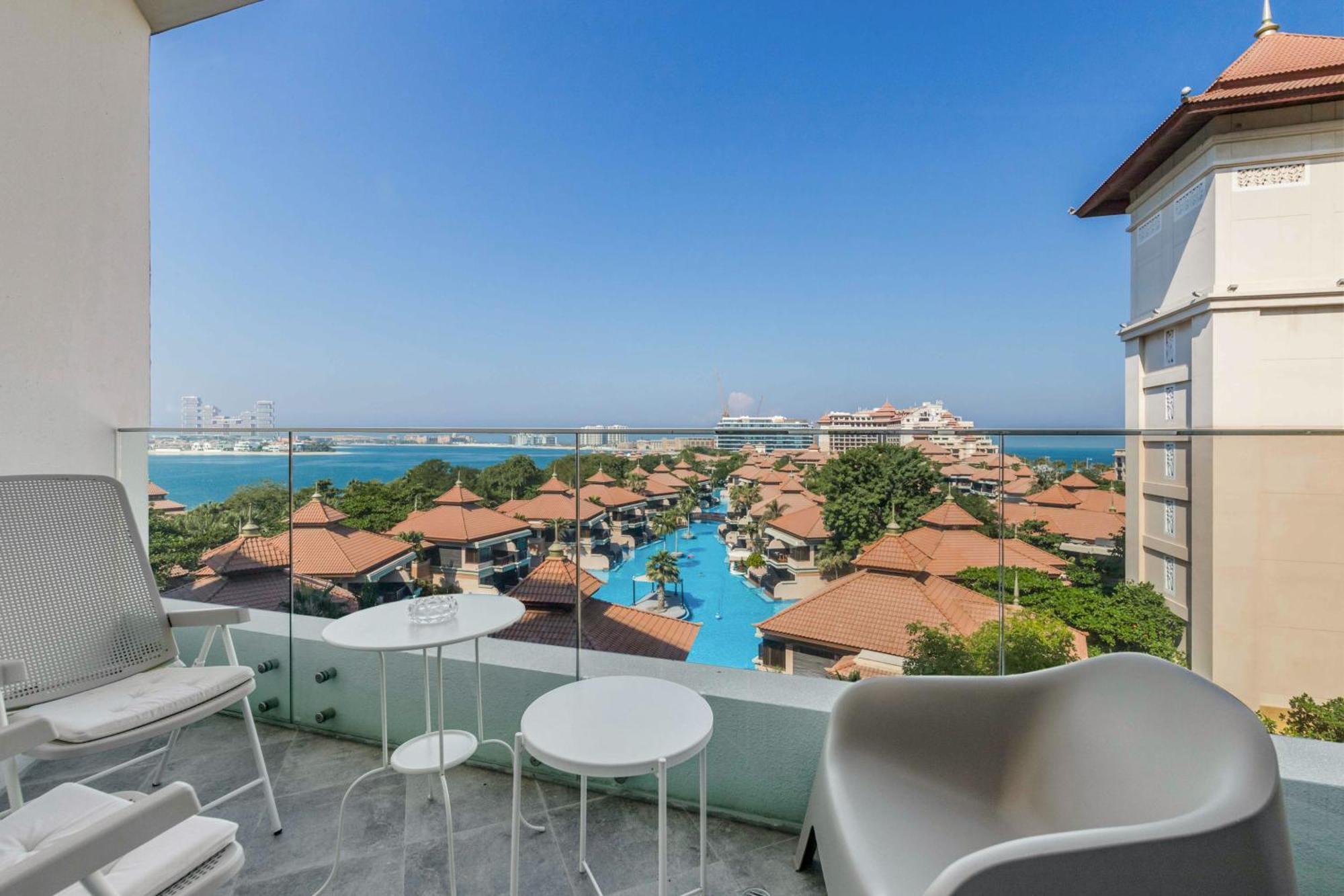 Luxury Azizi Mina Beachfront Apartments Dubai Buitenkant foto