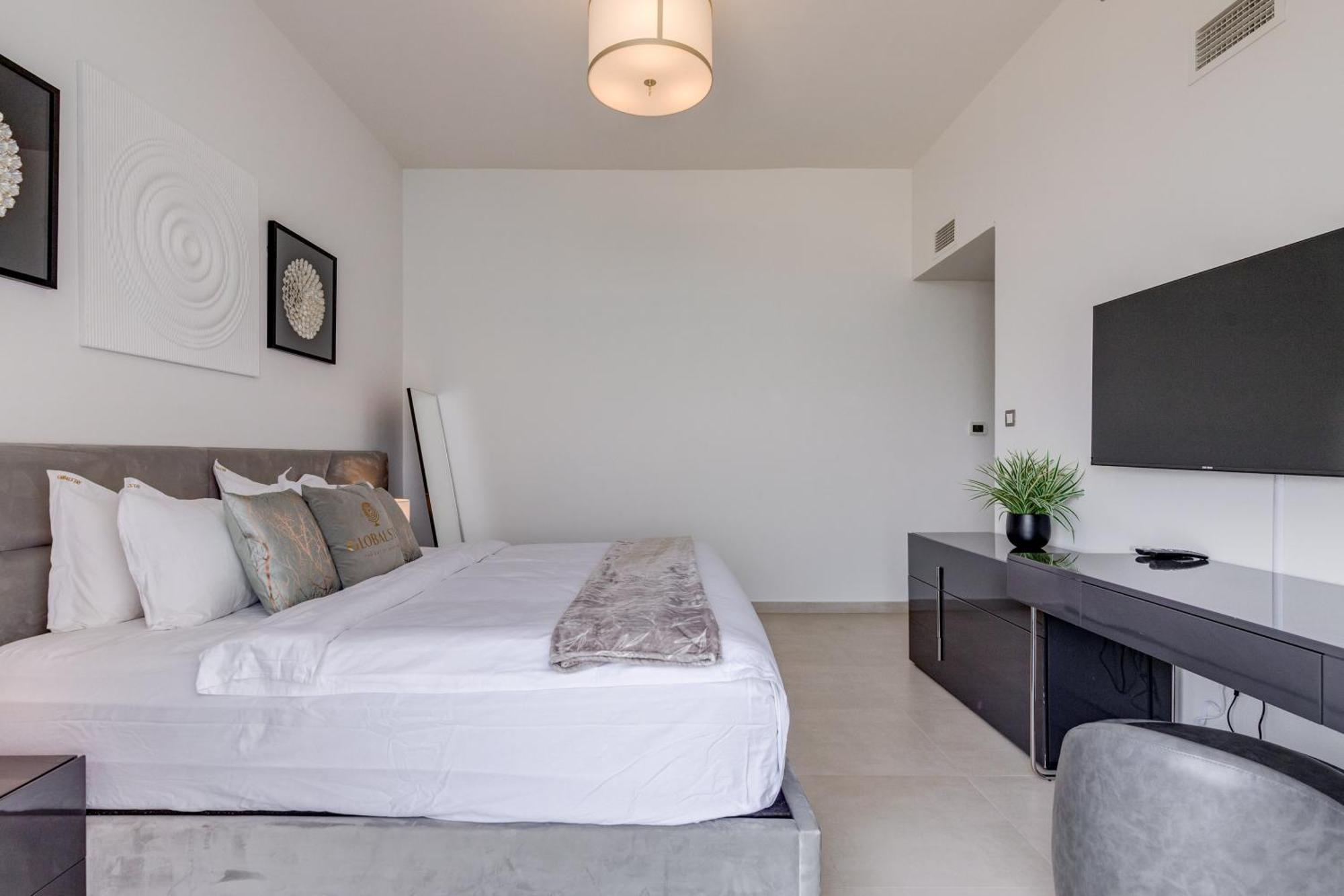 Luxury Azizi Mina Beachfront Apartments Dubai Buitenkant foto