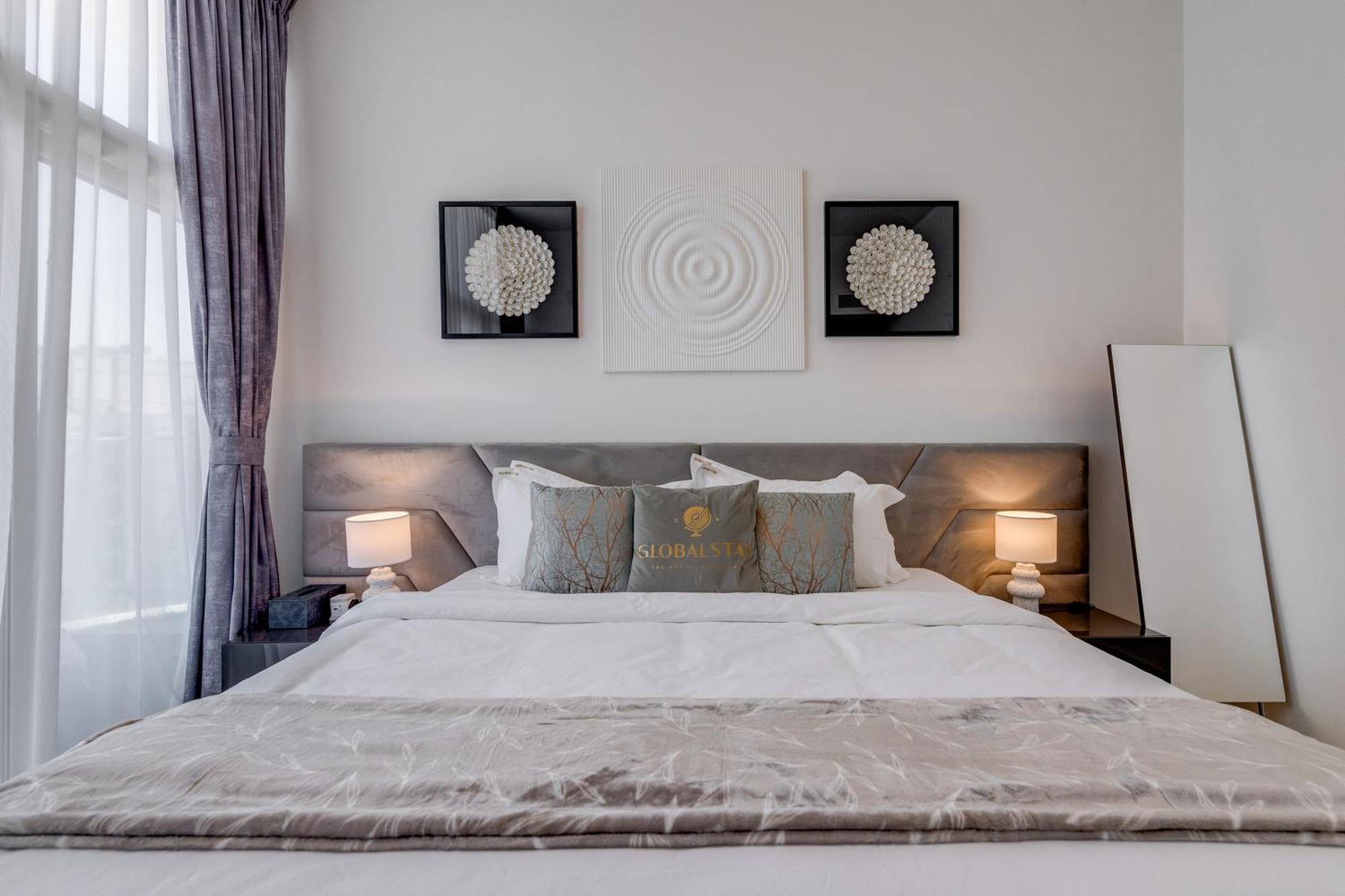 Luxury Azizi Mina Beachfront Apartments Dubai Buitenkant foto